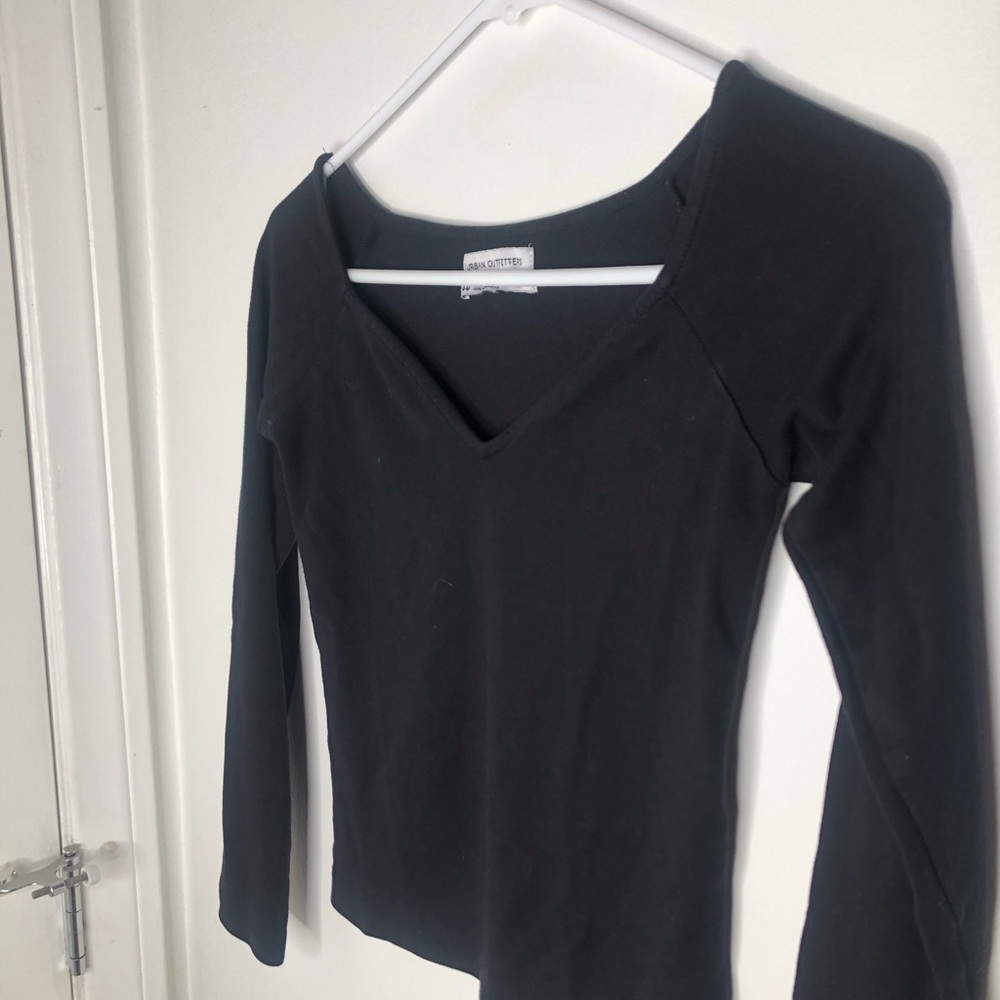 Black Basic Longsleeve Top
